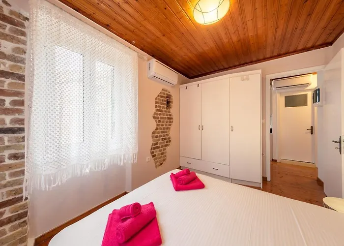 Martinucci@historical Centre * Corfu (city)